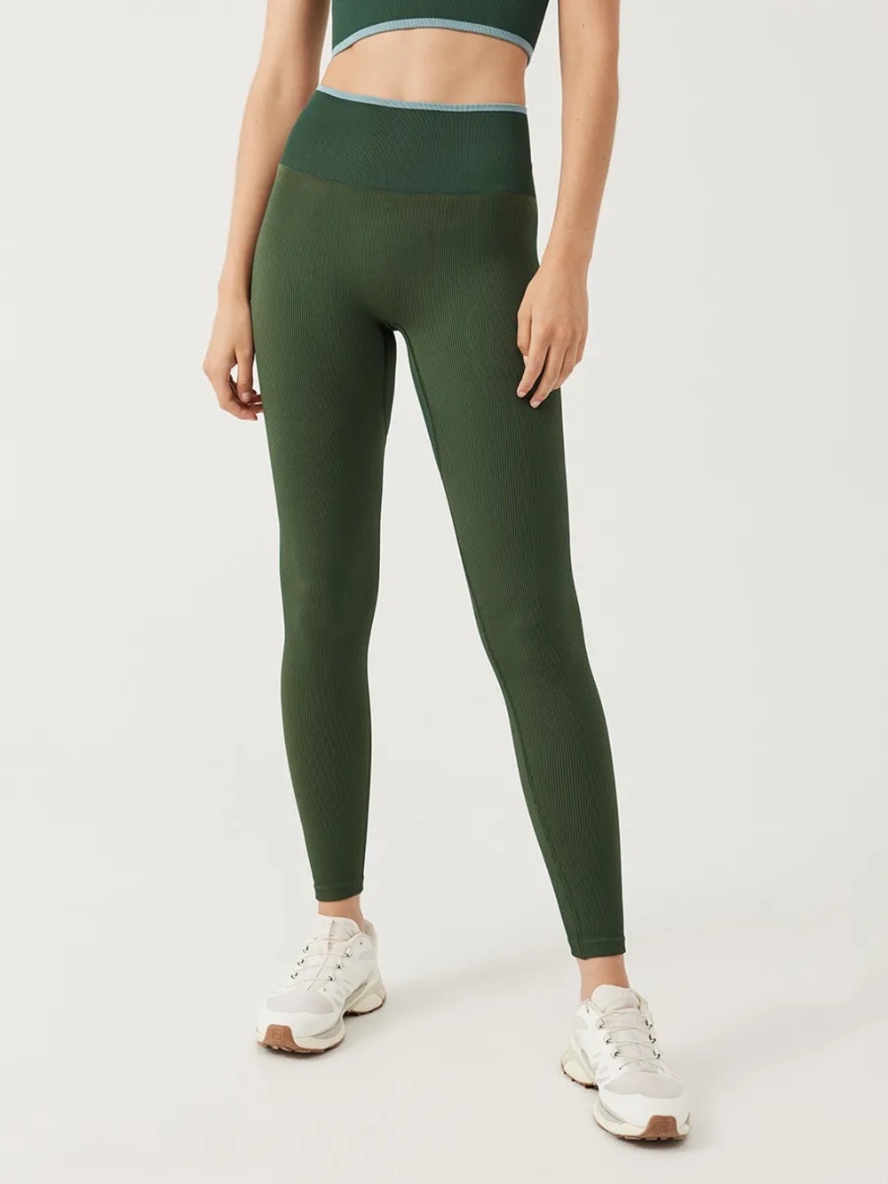 Like New Outdoor Voices Seamless Rib 7/8 Green Leggings size XS